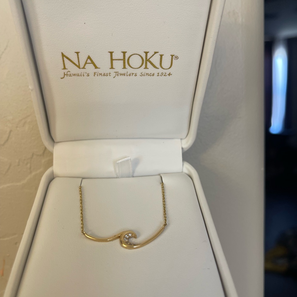14ky Na Hoku Ocean Swell Diamond Pendant With A Permanent Attached 18” Chain